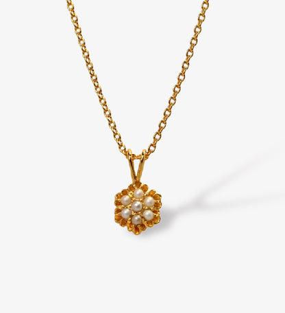Dainty Pearl Flower Pendant Necklace – 18K Gold Plated 925 Sterling Silver – Minimalist Floral Jewelry